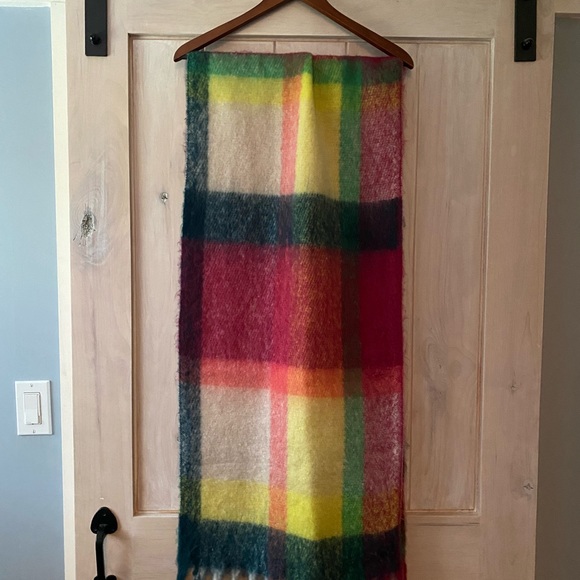 Renee NYC Multi Color Super Soft Skarf - Picture 3 of 9